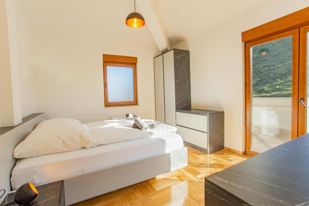 Exclusive Penthouse Old Town With Sauna And Jacuzzi Mostar Esterno foto