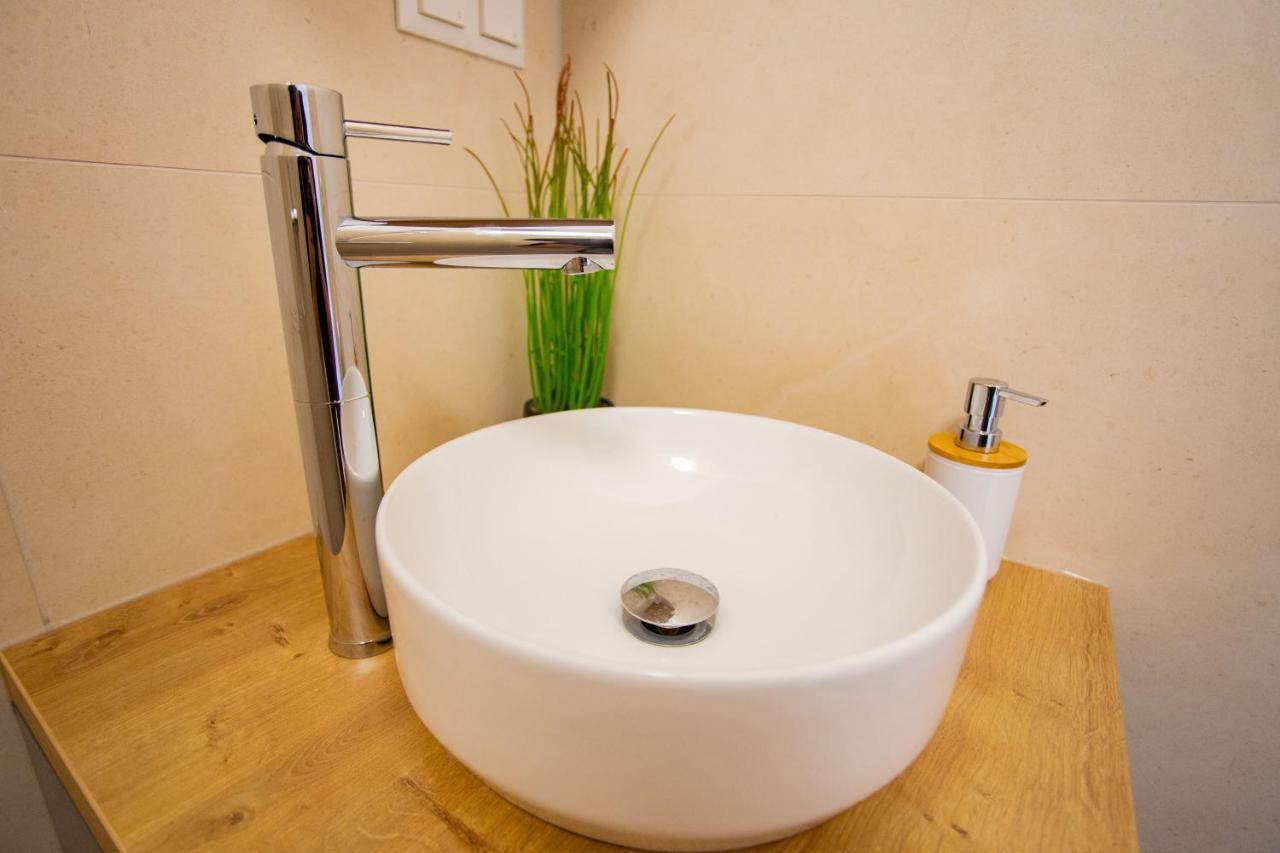 Exclusive Penthouse Old Town With Sauna And Jacuzzi Mostar Esterno foto